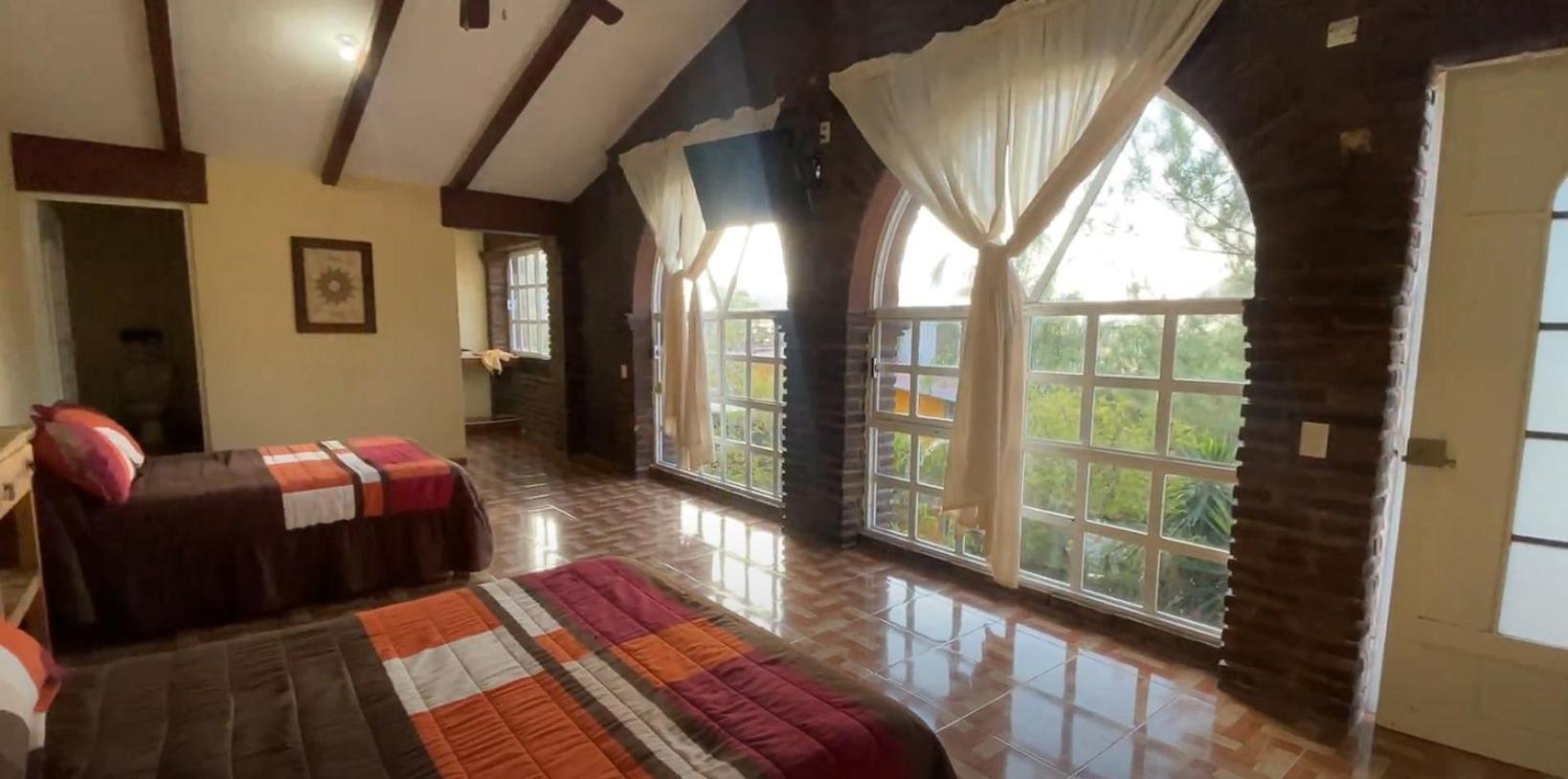 Quinta Las Bugambilias Hotel Tecozautla Exterior photo